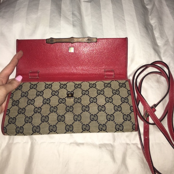 ❌❌SOLD❌❌Gucci GG canvas leather bamboo clutch - Picture 2 of 6