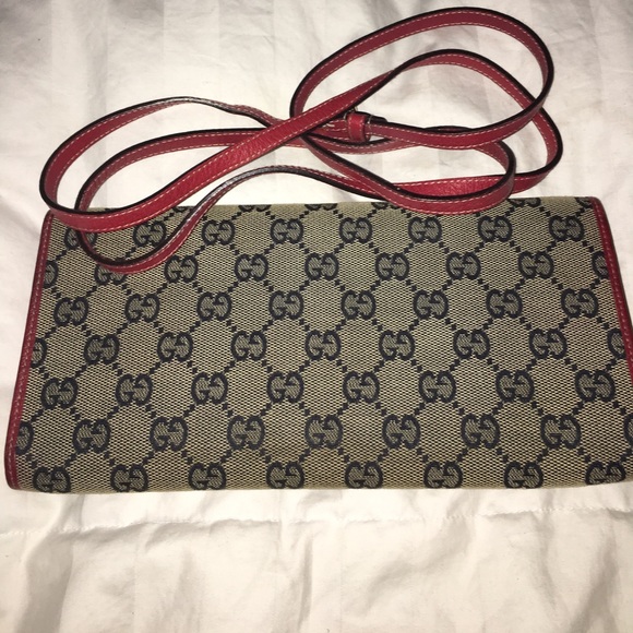 ❌❌SOLD❌❌Gucci GG canvas leather bamboo clutch - Picture 3 of 6