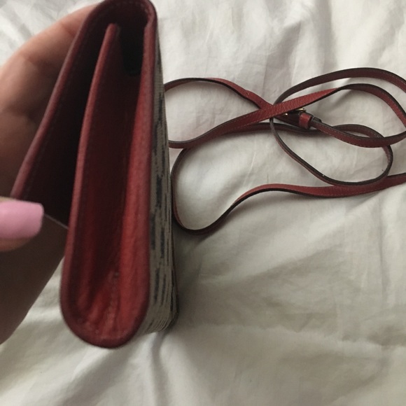 ❌❌SOLD❌❌Gucci GG canvas leather bamboo clutch - Picture 4 of 6