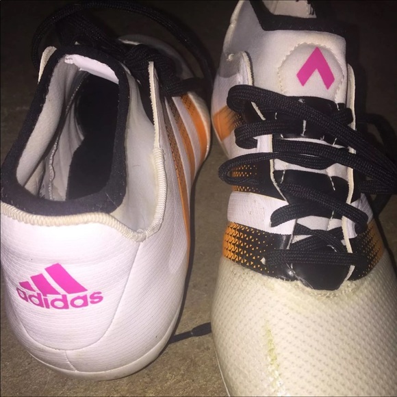 SOCCER CLEATS READ DETAILS - Picture 3 of 4