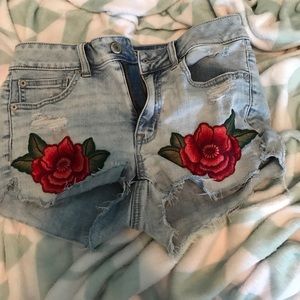 American Eagle Rose Embroidered Shorts