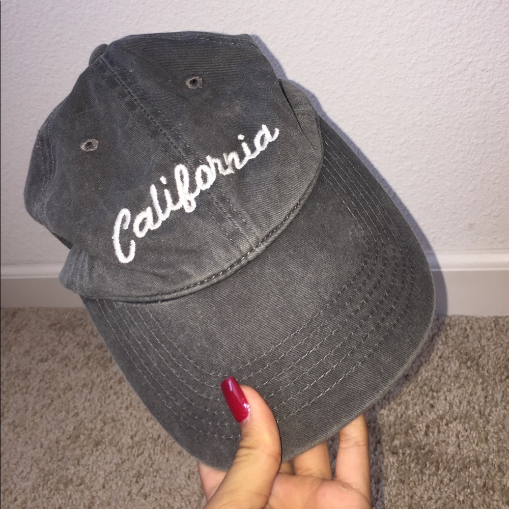 RARE Brandy Melville California hat💓