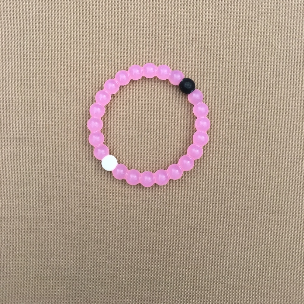 Pink lokai