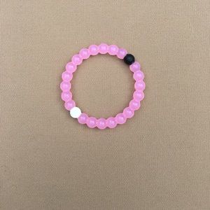 Pink lokai