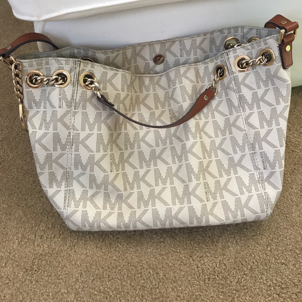 Michael Kors cross body