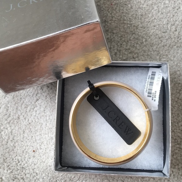 Beige bangle - Picture 3 of 3