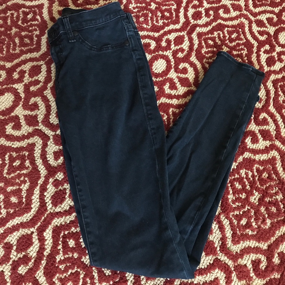Dark skinny jeans