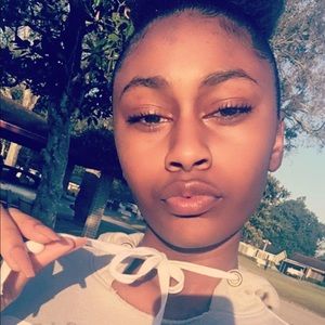 Meet your Posher, Asia