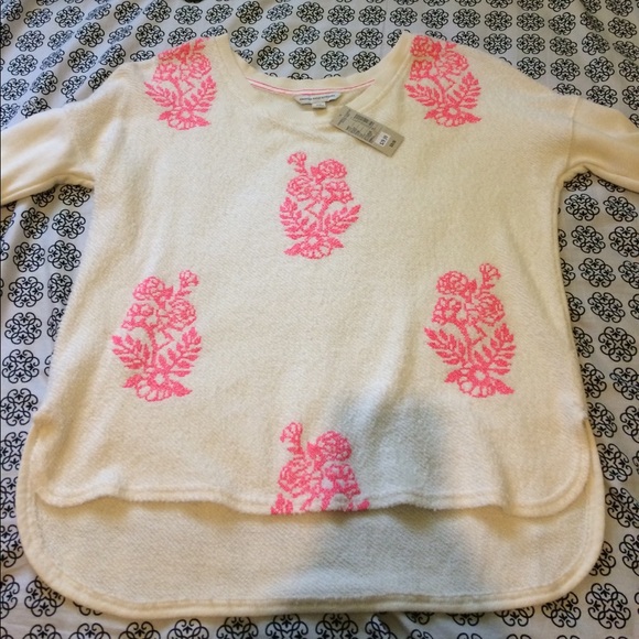 American Eagle Sweater - Picture 3 of 3