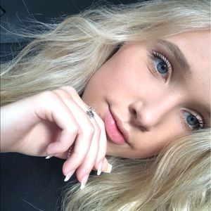 Meet your Posher, Madeleine