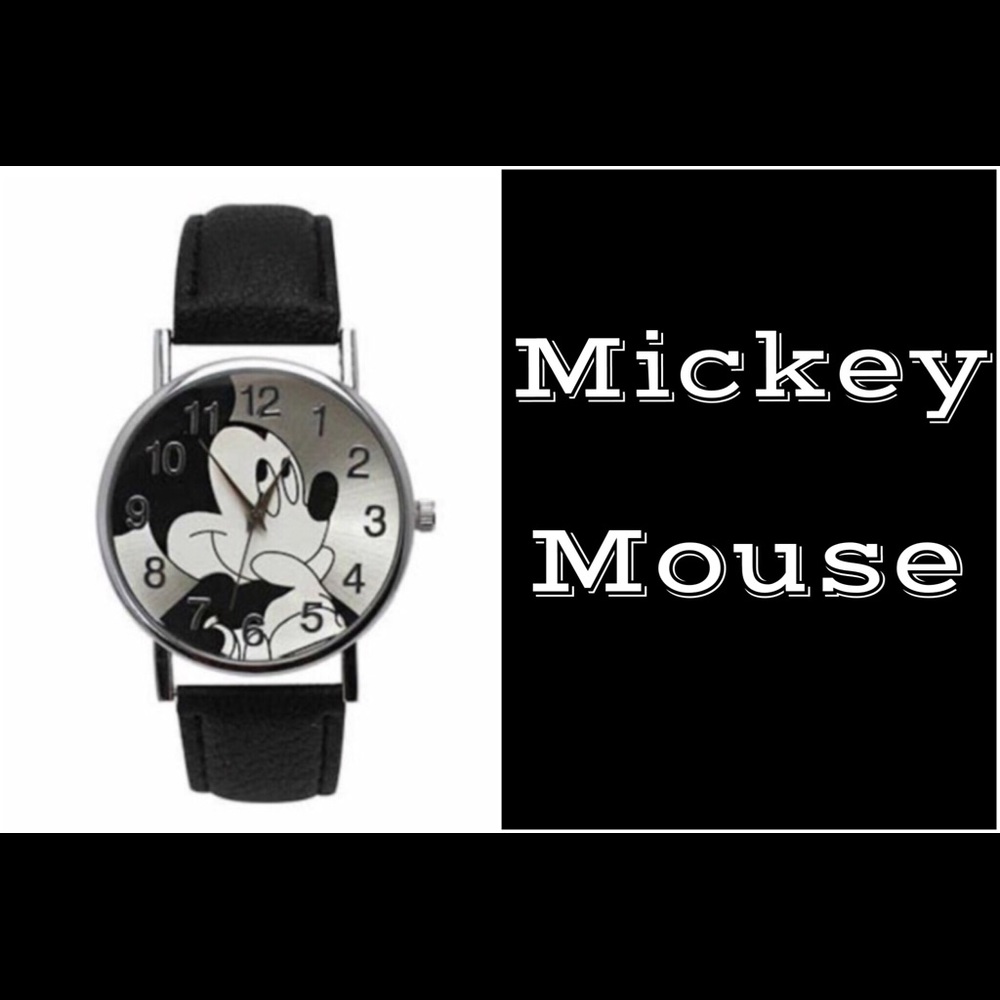Mickey Mouse Watch 🎉HP🎉
