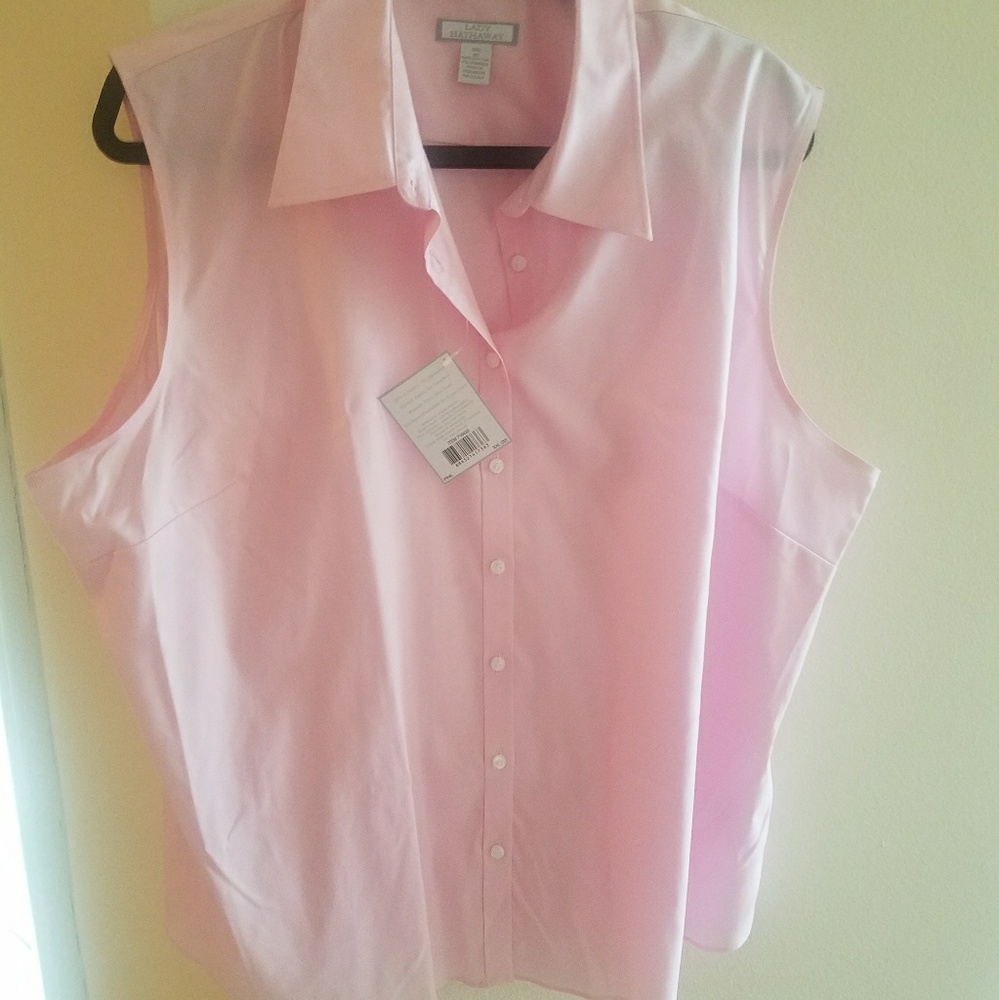 Sleeveless button down pink blouse