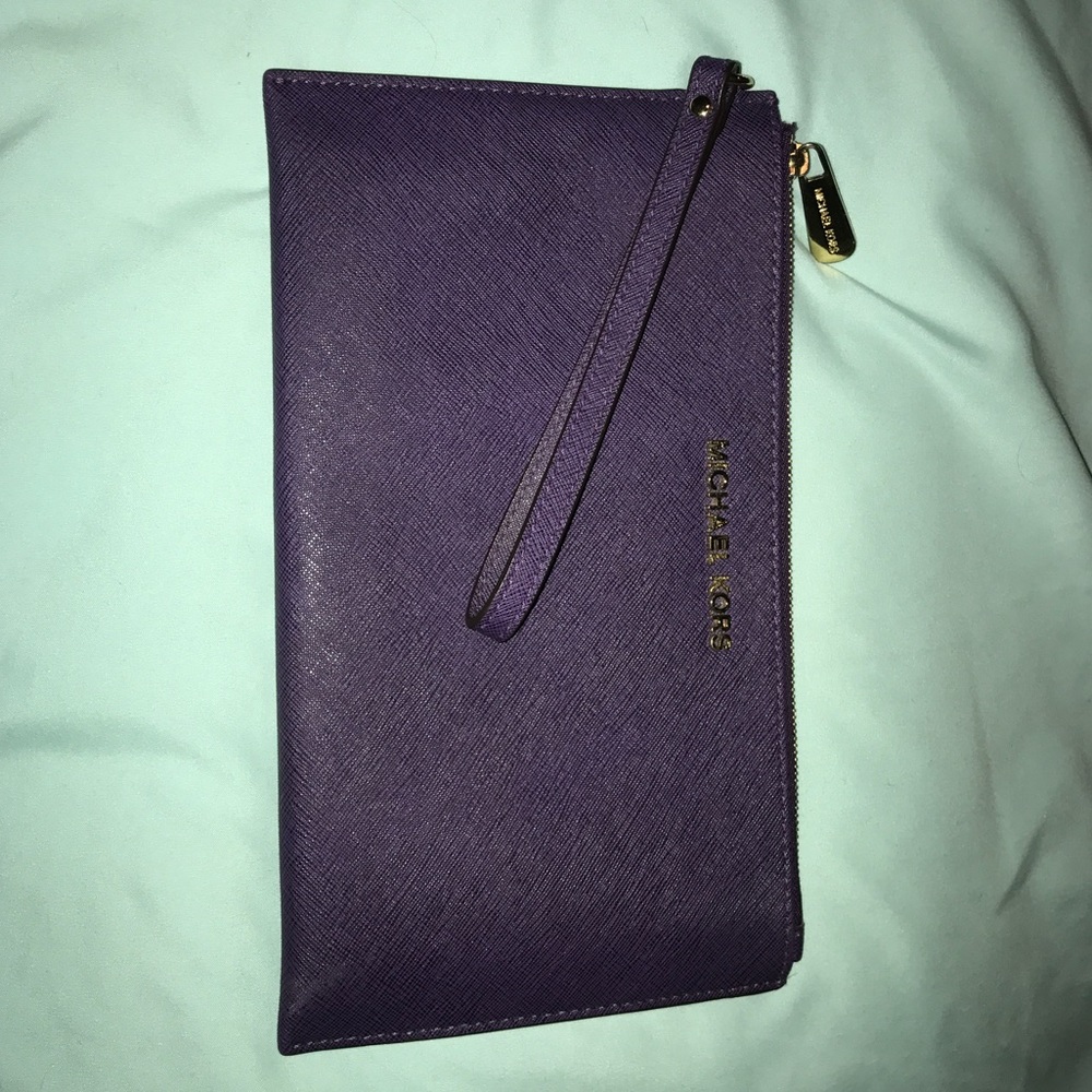 Michael Kors Clutch