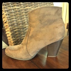 NEW without box-Taupe Suede booties