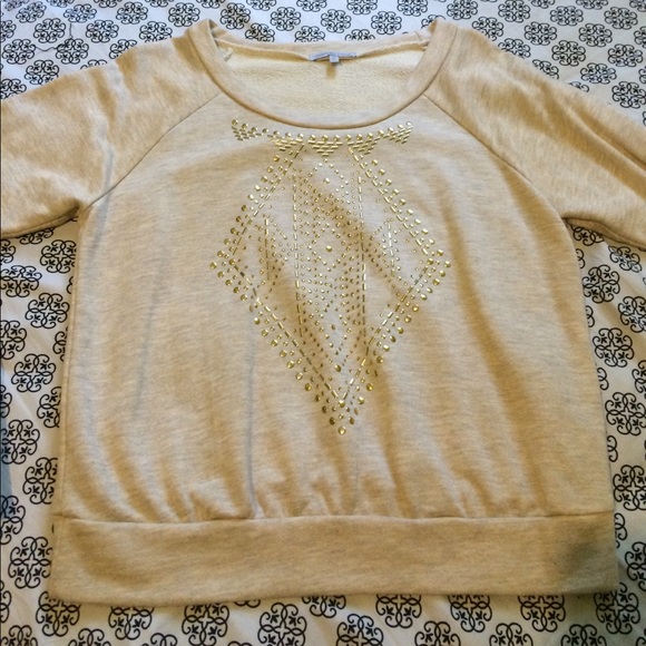 Charlotte Russe Sweater - Picture 2 of 3