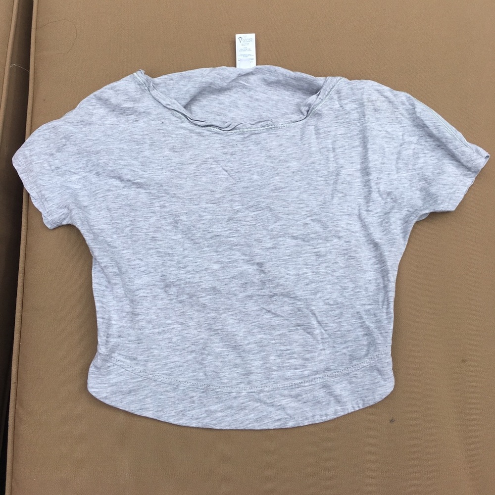 Cute ivviva casual and athletic crop top