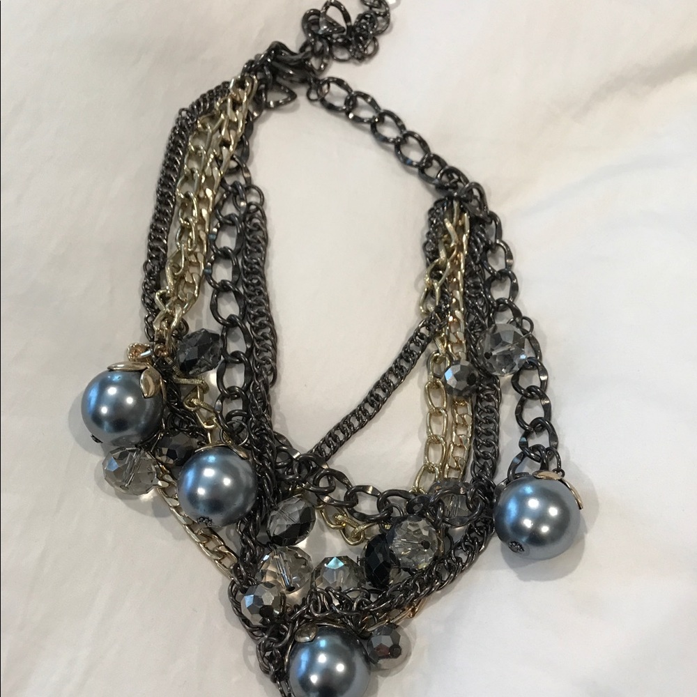 Beautiful statement necklace! - Picture 2 of 2