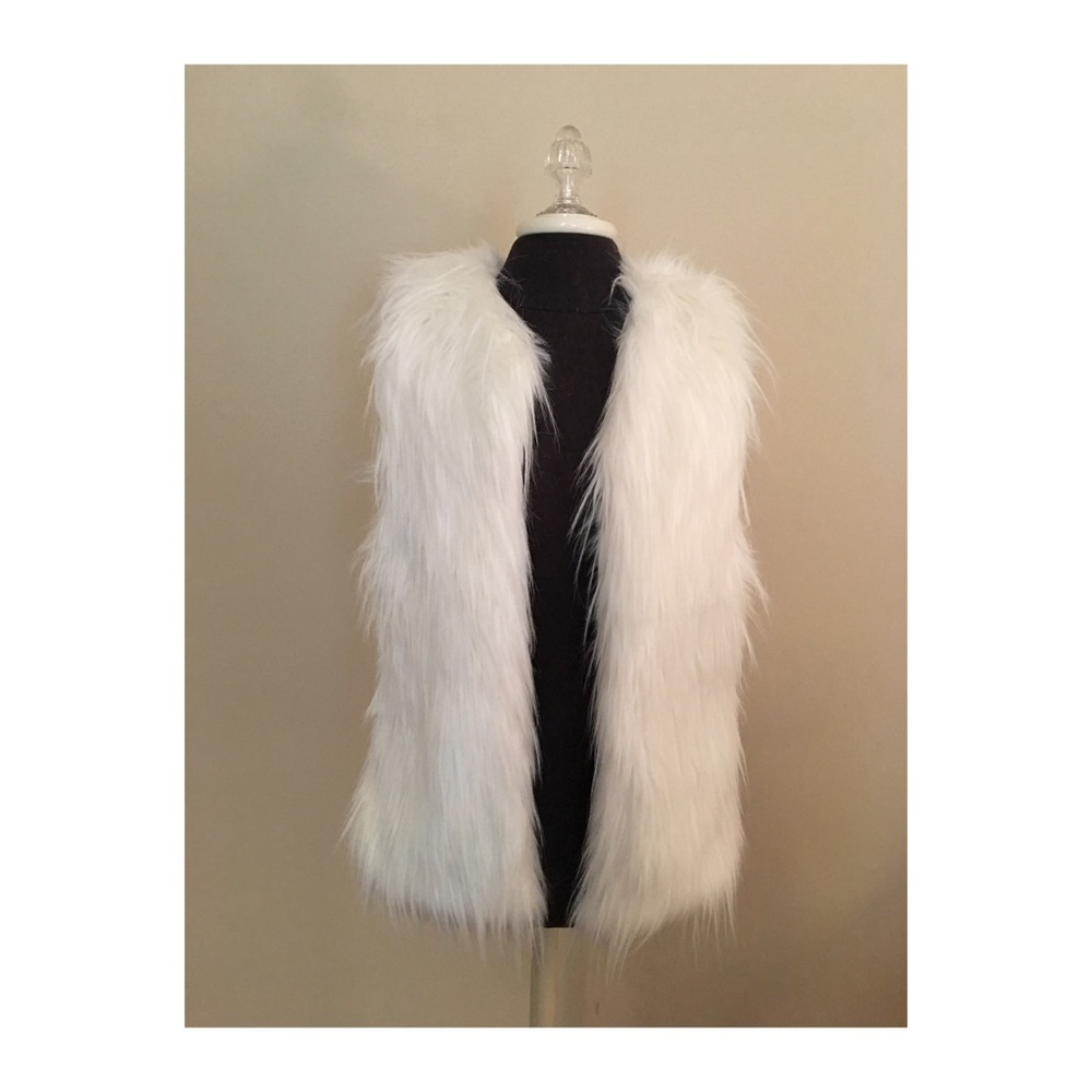 Faux fur ivory vest