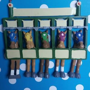 Derby Christmas ordiment