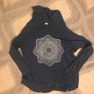 Light pullover