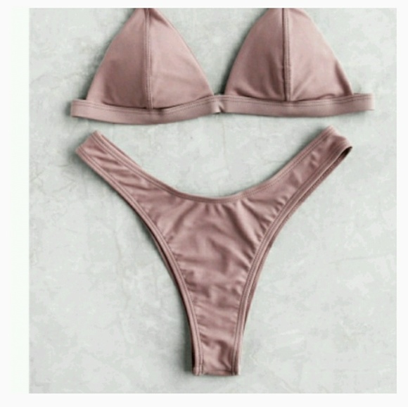 Sexy @$$kini - Picture 2 of 4