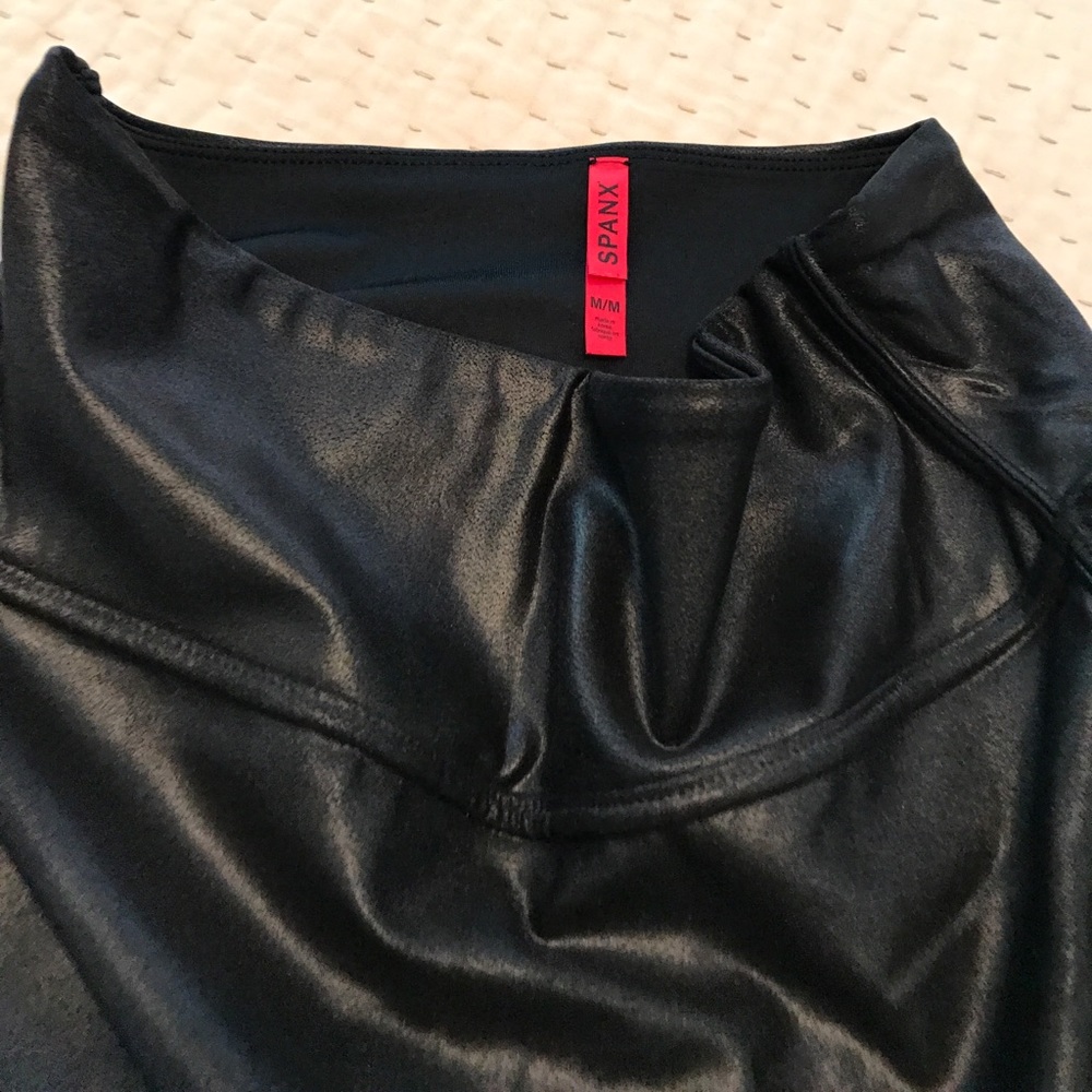Spanks leggings