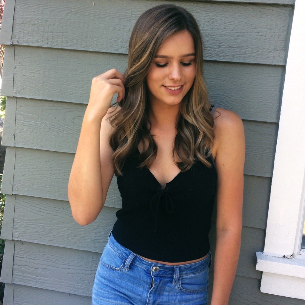 Meet your Posher, Sanni