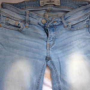 Hollister jeans