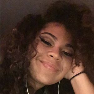 Meet your Posher, Brandi