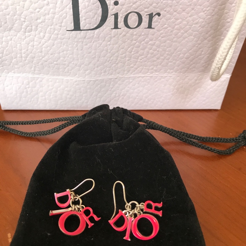Dior authentic fashion earrings