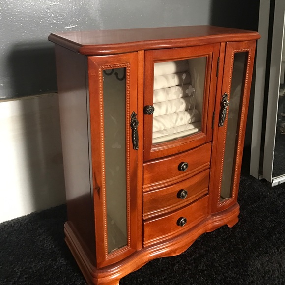 Jewelry Box - Picture 3 of 3