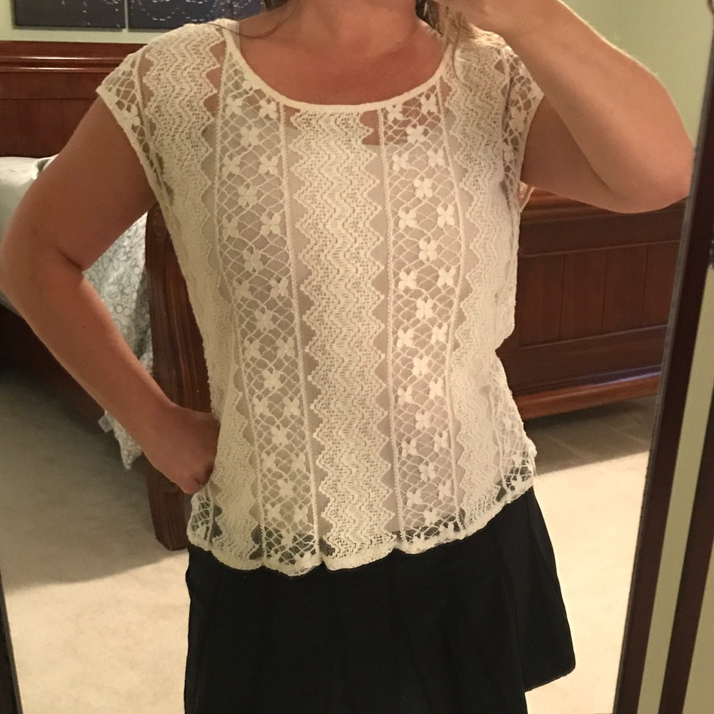 Ella Moss Pretty Lace Top