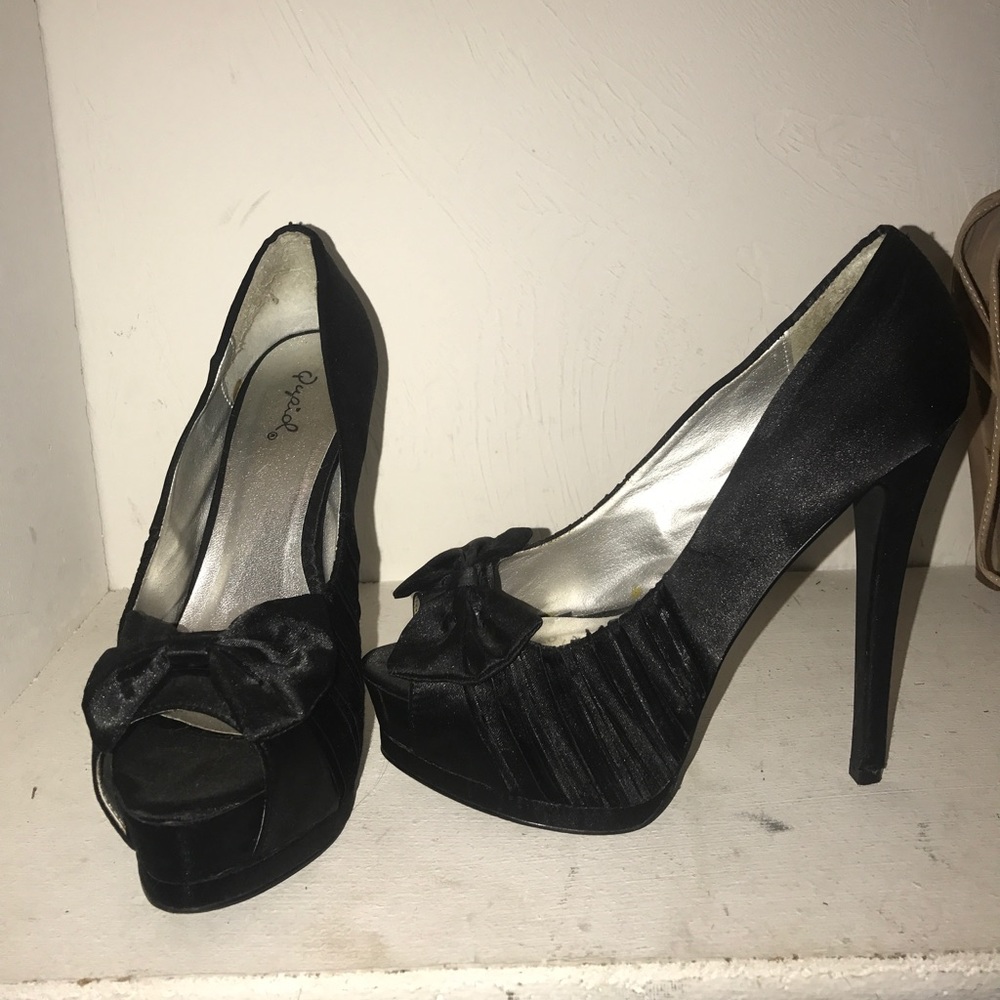black bow platform heels
