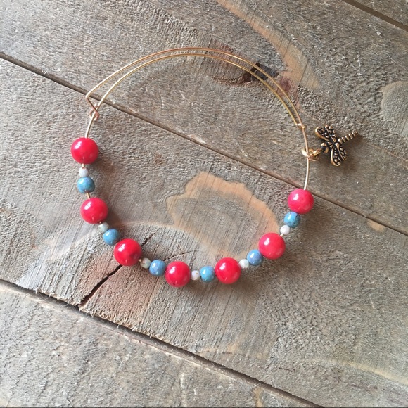 Red Coral and Glass Bead Gold Adjustable Bracelet - Picture 4 of 5