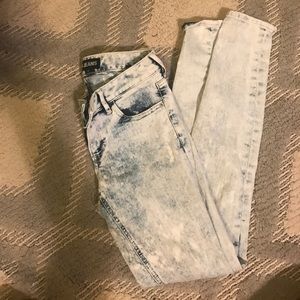 Light wash express jeans
