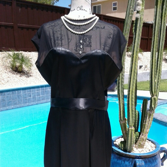 Vintage Dresses & Skirts - Pinup vintage Queen of Hearts black dress