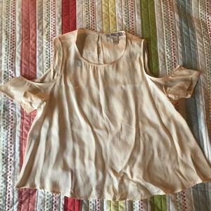 Cold Shoulder Cropped Blouse