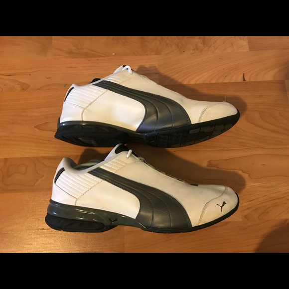 Pumas gym shoes - Picture 2 of 7