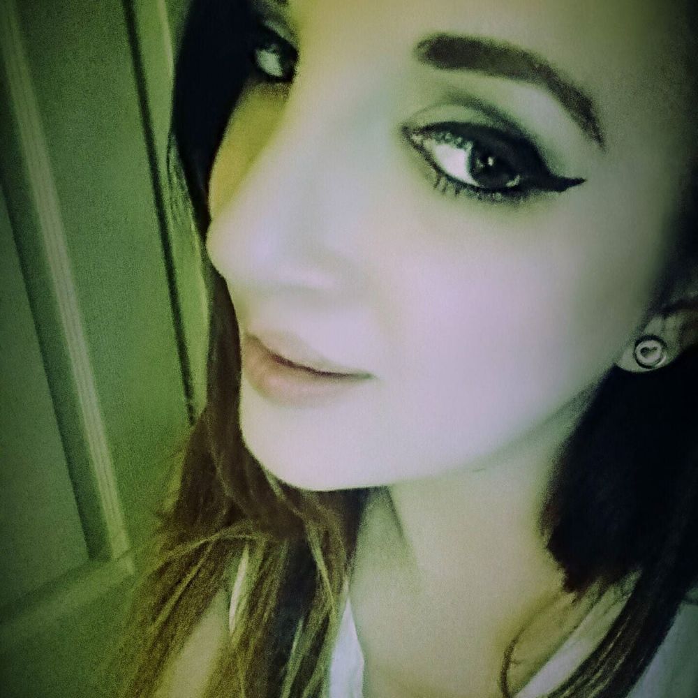 Meet your Posher, Stephy