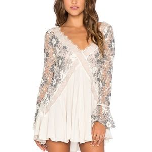 Tularosa Lace Sleeve Dress