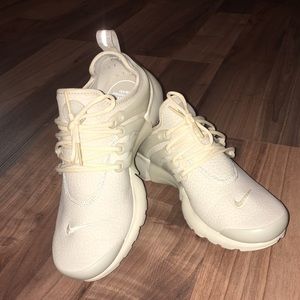 SOLD Nike Air Presto PRM Oatmeal