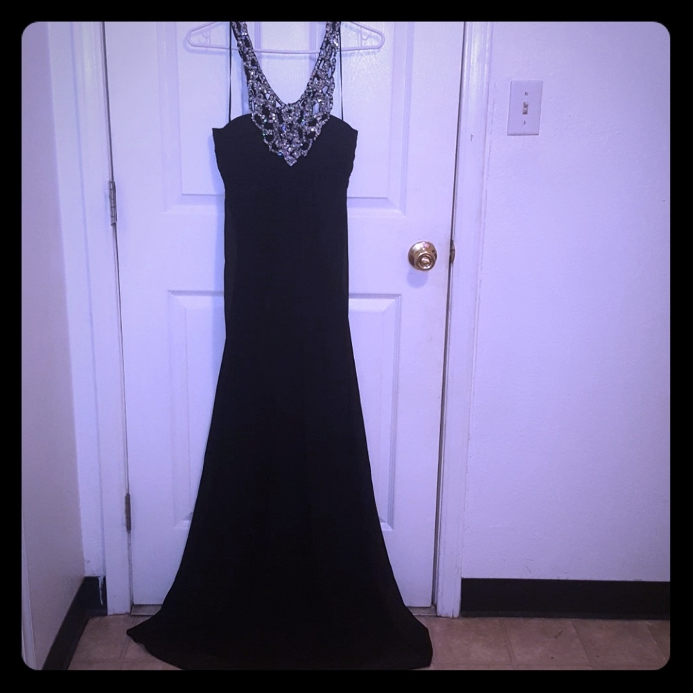 Black drees with sequins and jewels