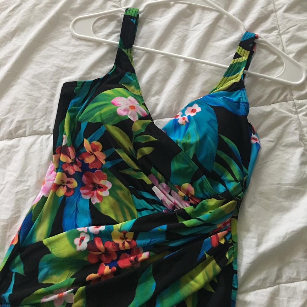 Bathing suit