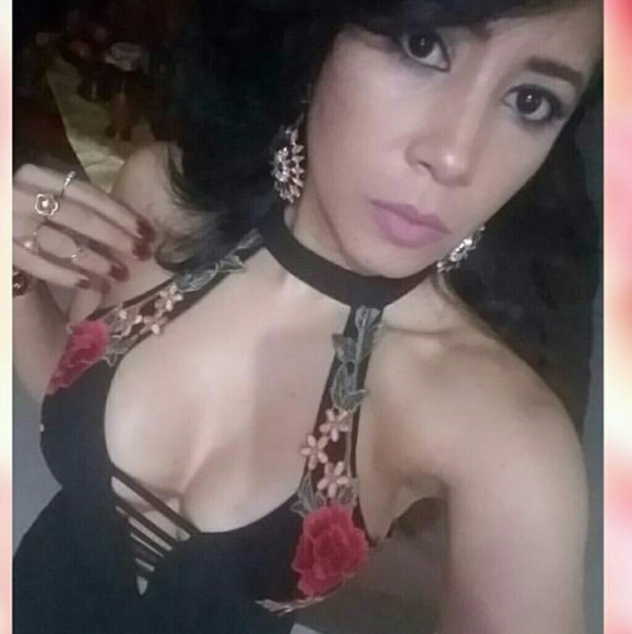 Rose Embroidery Bodysuit - Picture 5 of 5