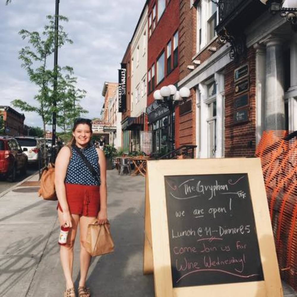 Meet your Posher, Abby