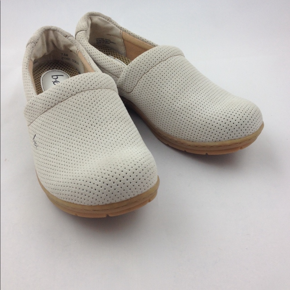 BOC born perforated leather clogs shoes 7 1/2 M