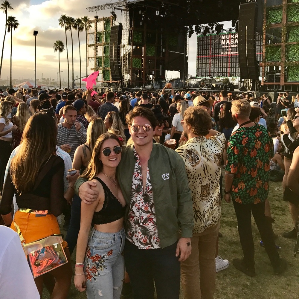 Meet your Posher, Caitlin