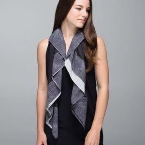 Lululemon Beachy Keen Scarf