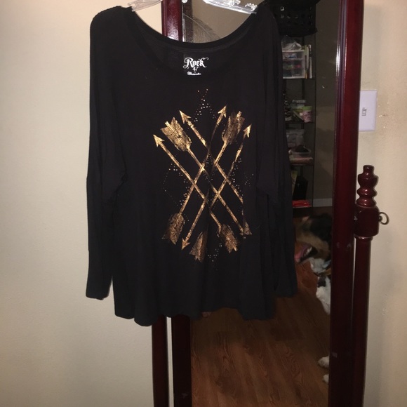 Shirt - Picture 2 of 6