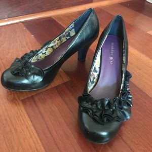Madden Girl Black 2.5" Heel with Ruffled Toe